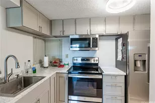2724 Kahoaloha Ln, Honolulu, HI 96826 - Photo 9