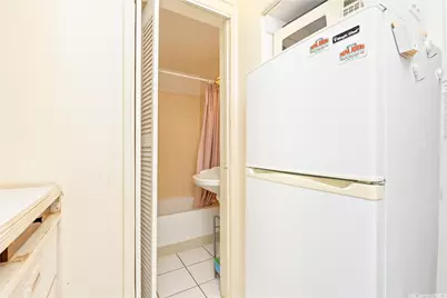 134 Kapahulu Avenue #907, Honolulu, HI 96815 - Photo 5