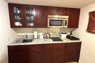 223 Saratoga Rd, Honolulu, HI 96815 - Photo 3