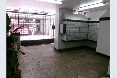 2421 Ala Wai Boulevard #803, Honolulu, HI 96815 - Photo 17