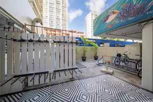 2463 Kuhio Ave, Honolulu, HI 96815 - Photo 15