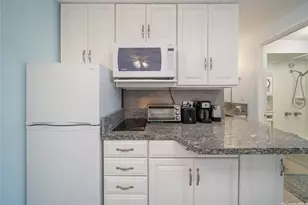 2463 Kuhio Ave, Honolulu, HI 96815 - Photo 7