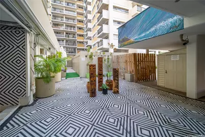 2463 Kuhio Avenue #504, Honolulu, HI 96815 - Photo 15