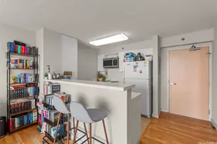 3009 Ala Makahala Pl, Honolulu, HI 96818 - Photo 5