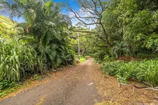 98-673 Kilinoe St, Aiea, HI 96701 - Photo 1