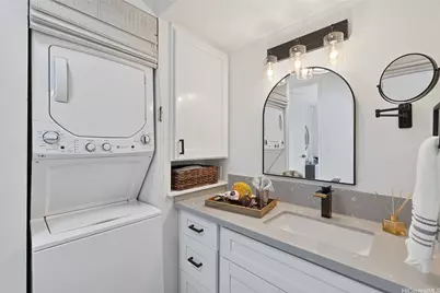 411 Hobron Lane #1805, Honolulu, HI 96815 - Photo 15