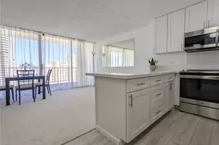 411 Hobron Ln, Honolulu, HI 96815 - Photo 3