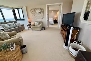 250 Kawaihae St, Honolulu, HI 96825 - Photo 7
