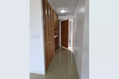 1073 Kinau Street #801, Honolulu, HI 96814 - Photo 3