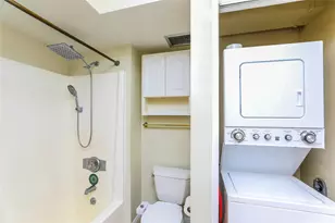 511 Hahaione St, Honolulu, HI 96825 - Photo 13