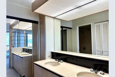 1212 Nuuanu Avenue #2407, Honolulu, HI 96817 - Photo 9