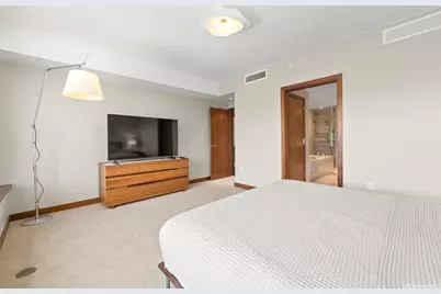 1555 Kapiolani Boulevard #1800, Honolulu, HI 96814 - Photo 9