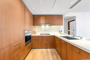 1555 Kapiolani Blvd, Honolulu, HI 96814 - Photo 9