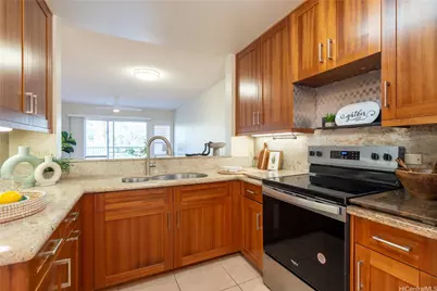 1080 Ala Napunani Street #108, Honolulu, HI 96818 - Photo 7