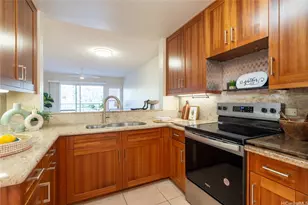 1080 Ala Napunani St, Honolulu, HI 96818 - Photo 7