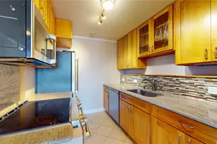 1676 Ala Moana Blvd, Honolulu, HI 96815 - Photo 5