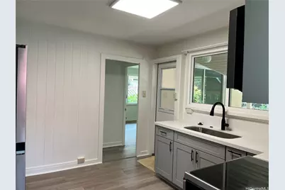 1341 Ekaha Avenue #upstairs, Honolulu, HI 96816 - Photo 7