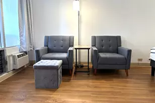 747 Amana St, Honolulu, HI 96814 - Photo 1
