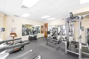 445 Seaside Ave, Honolulu, HI 96815 - Photo 17