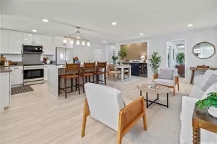 322 Anapalau St, Honolulu, HI 96825 - Photo 1