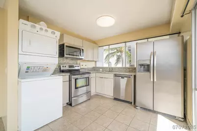 419 Keoniana Street #501, Honolulu, HI 96815 - Photo 11