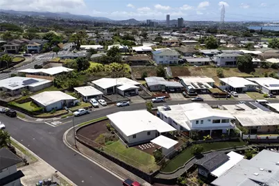 1724 Hooheke Street, Pearl City, HI 96782 - Photo 25