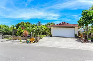 1724 Akaakoa St, Kailua, HI 96734 - Photo 1