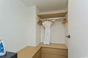 383 Kalaimoku St, Honolulu, HI 96815 - Photo 9