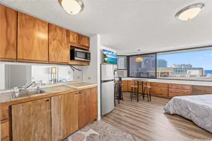 1700 Ala Moana Blvd, Honolulu, HI 96815 - Photo 5