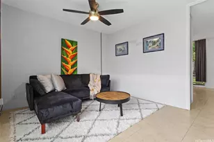929 Ahana St, Honolulu, HI 96814 - Photo 5