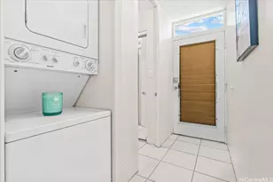 929 Ahana St, Honolulu, HI 96814 - Photo 3
