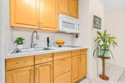 929 Ahana Street #303, Honolulu, HI 96814 - Photo 13