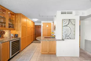 1910 Ala Moana Blvd, Honolulu, HI 96815 - Photo 5
