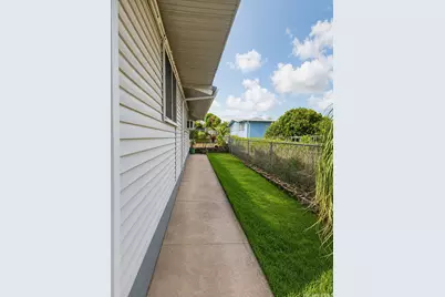 1541 Kalauipo Street, Pearl City, HI 96782 - Photo 17