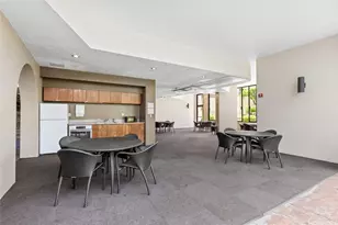583 Kamoku St, Honolulu, HI 96826 - Photo 21