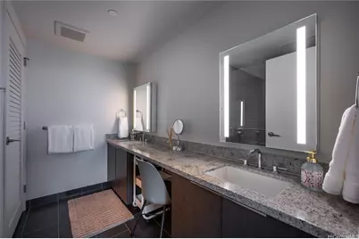 1001 Queen Street #3506, Honolulu, HI 96814 - Photo 9