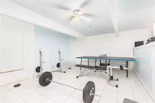 2644 Kamanaiki St, Honolulu, HI 96819 - Photo 11