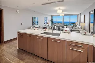 1555 Kapiolani Blvd, Honolulu, HI 96814 - Photo 3