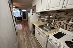 1720 Ala Moana Blvd, Honolulu, HI 96815 - Photo 7