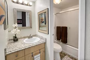 1920 Ala Moana Blvd, Honolulu, HI 96815 - Photo 7