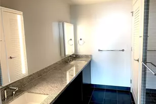 1001 Queen St, Honolulu, HI 96814 - Photo 1