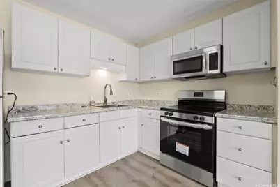 1615 Wilder Avenue #801, Honolulu, HI 96822 - Photo 21