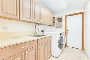 869 Ikena Circle, Honolulu, HI 96821 - Photo 13