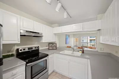 1080 Ala Napunani Street #216, Honolulu, HI 96818 - Photo 3