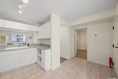 1080 Ala Napunani Street #216, Honolulu, HI 96818 - Photo 5