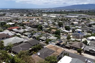 1347 Wanaka St, Honolulu, HI 96818 - Photo 11