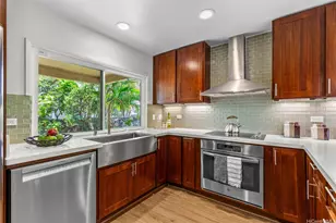 7537 Puumahoe Pl, Honolulu, HI 96825 - Photo 9