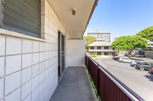 2717 S King St, Honolulu, HI 96826 - Photo 9