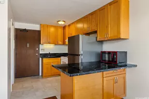 1560 Kanunu St, Honolulu, HI 96814 - Photo 5