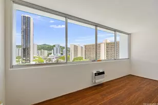 1560 Kanunu St, Honolulu, HI 96814 - Photo 3